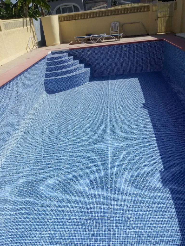 Schwimmbad PVC Folie in Els Poblets Nähe Denia an der Costa Blanca