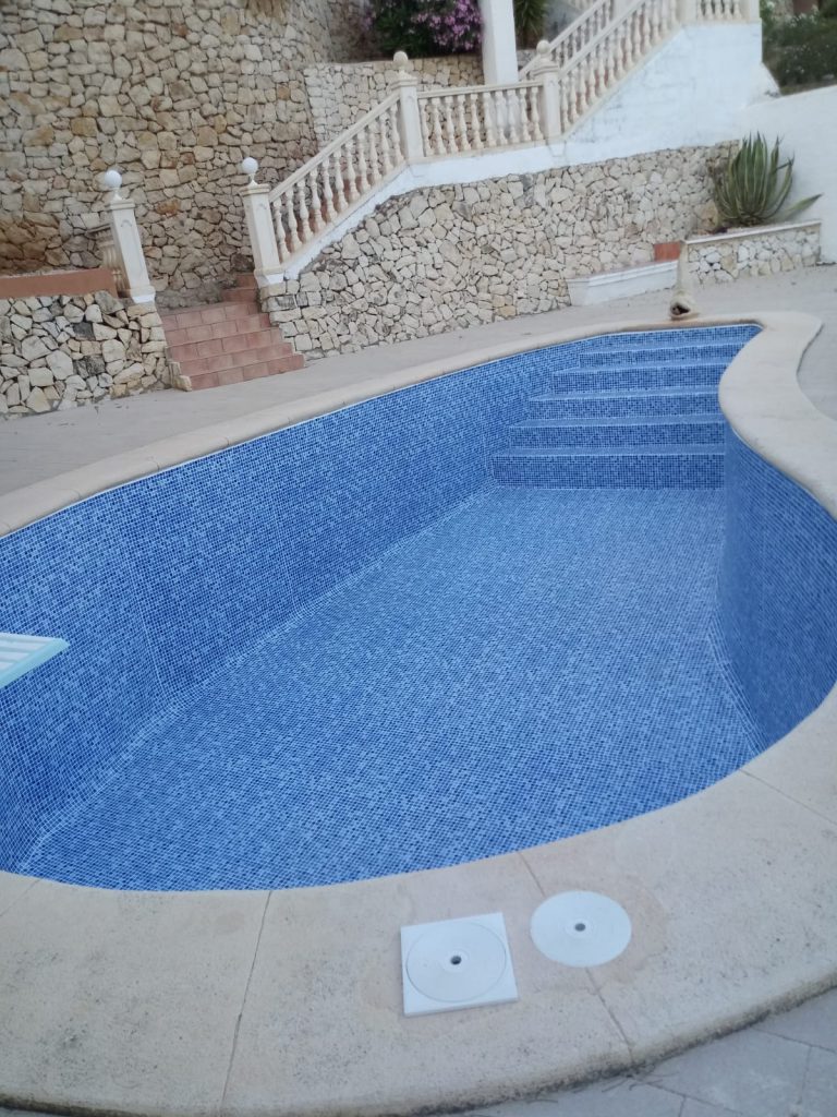 Renovation of a swimming pool with PVC liner on the Costa Blanca