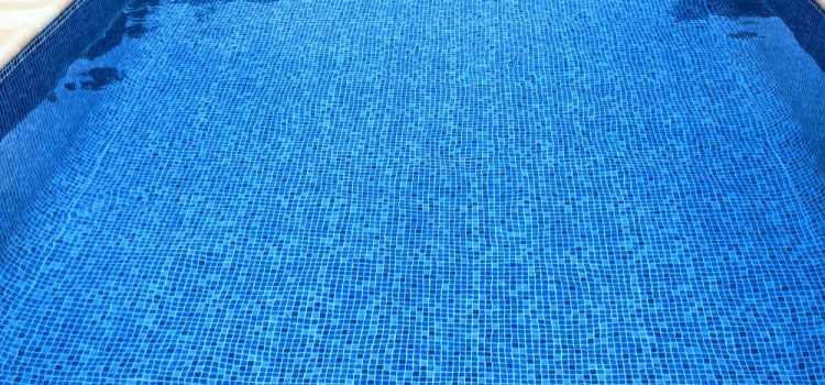 General renovation of this swimming pool in Moraira