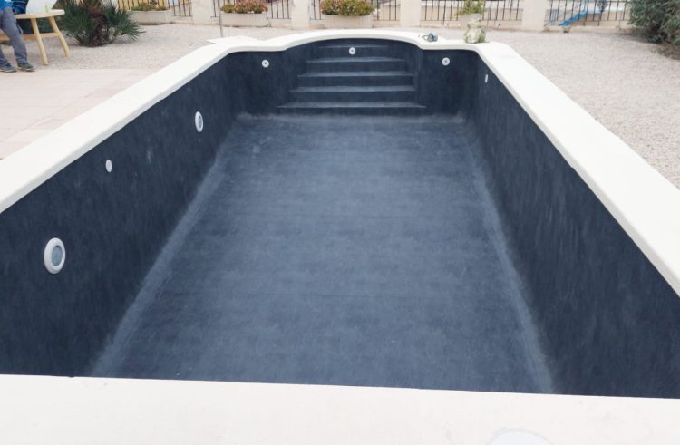 Swimming pool refurbishment in Murcia with PVC Liner